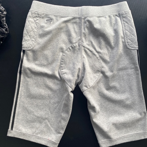 Adidas NEIGHBORHOOD TYO->HZA Shorts like new - Picture 4 of 5